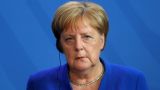 Зеленский изначально считал Минские соглашения неосуществимыми — Меркель