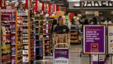 В Штатах начали проверять у покупателей чеки на выходе из супермаркетов