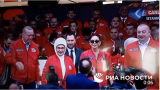 С женой и гостями: Эрдоган после недомогания впервые лично появился на публике