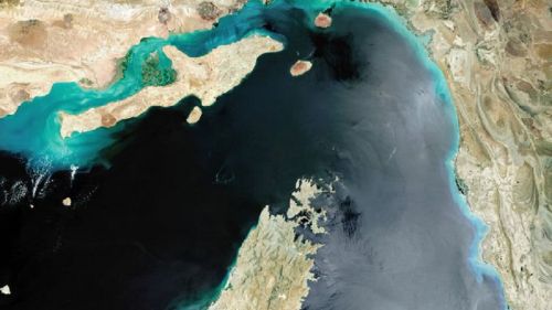 Иран объявил морские предупреждения NOTAM в Ормузском проливе