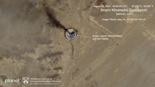 В Иране на стартовой площадке космодрома взорвалась ракета
