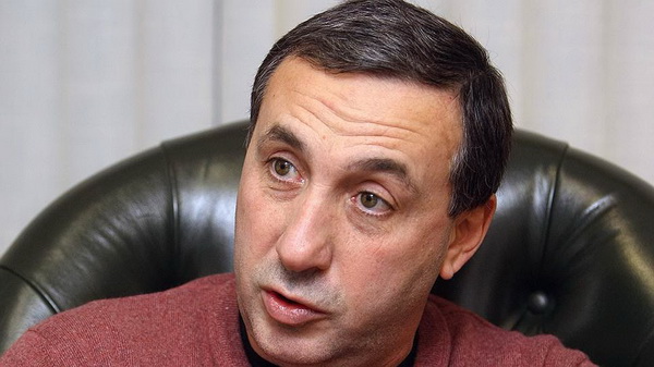 Гинер не ищет замену Слуцкому