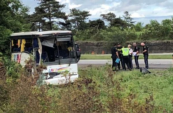 Около 40 человек пострадали в крупном ДТП в Канаде Около 40 человек пострадали в крупном ДТП в Канаде