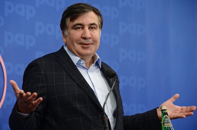 Саакашвили спешно собирается на отчизну