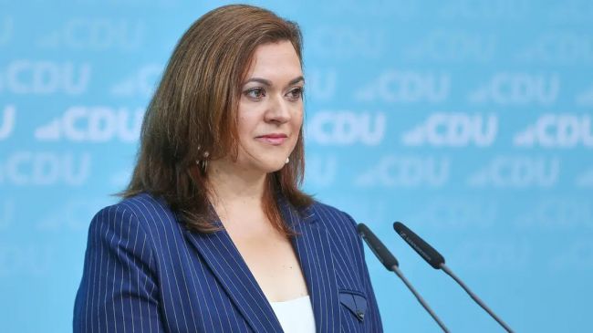 Генсек ХДС заявила, что партия не будет сотрудничать с АдГ Генсек ХДС заявила, что партия не будет сотрудничать с АдГ
