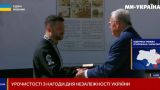 Немудрёный подкуп: «Миротворец» Келлог принял от Зеленского орден Ярослава Мудрого