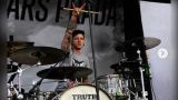 Экс-ударник группы Devil Wears Prada погиб при крушении самолета в Калифорнии