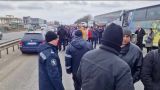Полиция заблокировала десятки автобусов с протестующими, ехавшими в Кишинев