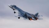 Западные эксперты внимательно следят за покупателями российского Су-57Э