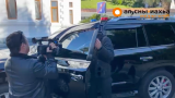 В Абхазии сняли тонировку с автомобилей кортежа президента — видео