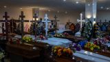 Le Mond: Ukrainian funeral homes are fighting for corpses