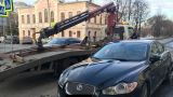 За неправильную парковку в Москве эвакуировано 9 тысяч люксовых иномарок