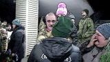 Из украинского плена вернулись домой 23 военнослужащих ЛНР