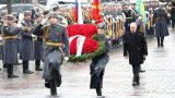 Путин и Шойгу почтили память погибших воинов