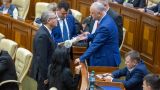 В Молдавии парламентская оппозиция обвинила ПДС в ограничении прав депутатов