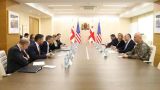 Приоритеты госсекретаря США в Грузии: сперва НПО, а после министры