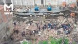 В Новосибирске обрушилась стена здания: под завалами остались рабочие