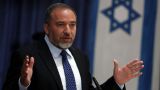Министр обороны Израиля призвал евреев уезжать из Франции