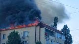Пожар в Махачкале: с электростолба упал рабочий