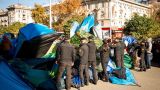 Полиция Молдавии задержала еще 28 человек, пикетирующих президентуру