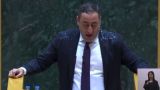 В грузинского депутата плеснули водой на заседании в парламенте