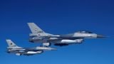 Пентагон назвал условия для передачи F-16 Украине