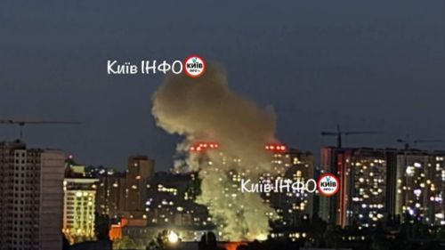 In Kiev, a fire after hitting a building in the Goloseevsky district