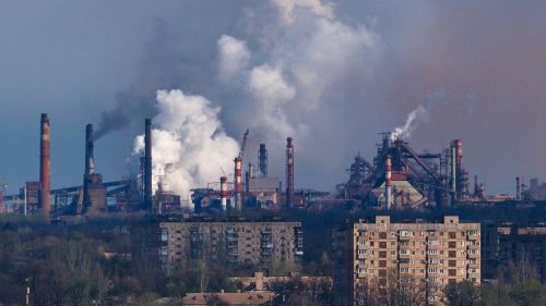 Крупнейший металлургический комбинат Украины в Кривом Роге превращают в консервы