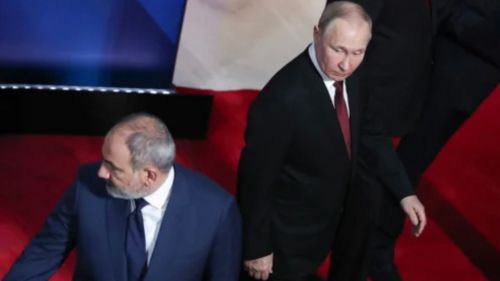 Москва дала Пашиняну месяц на выбор между ЕС и ЕАЭС: как его приведут в чувство