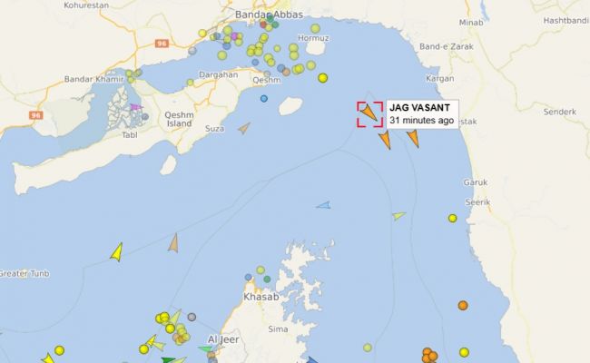 Танкеры ходят через Ормуз тройками: иранские воды открыты для дружественных стран