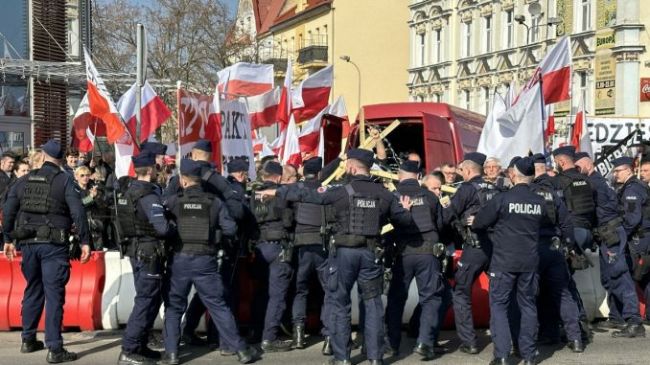 В 80 городах Польши анонсированы демонстрации «Стоп миграции!»